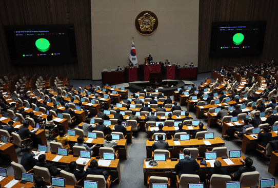 Nat&#39;l Assembly adopts resolution marking 70th anniversary of S. Korea-U.S. alliance 관련사진 1 보기