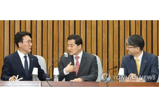 Rival parties agree on prioritizing support measures for &#39;jeonse&#39; scam victims 관련사진 1 보기