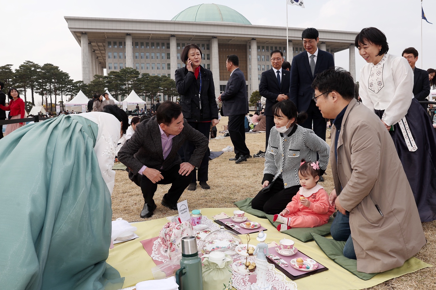  &#39;National Assembly&rsquo;s 2024 Picnic Day&#39; held on Assembly Grounds 관련사진 2 보기