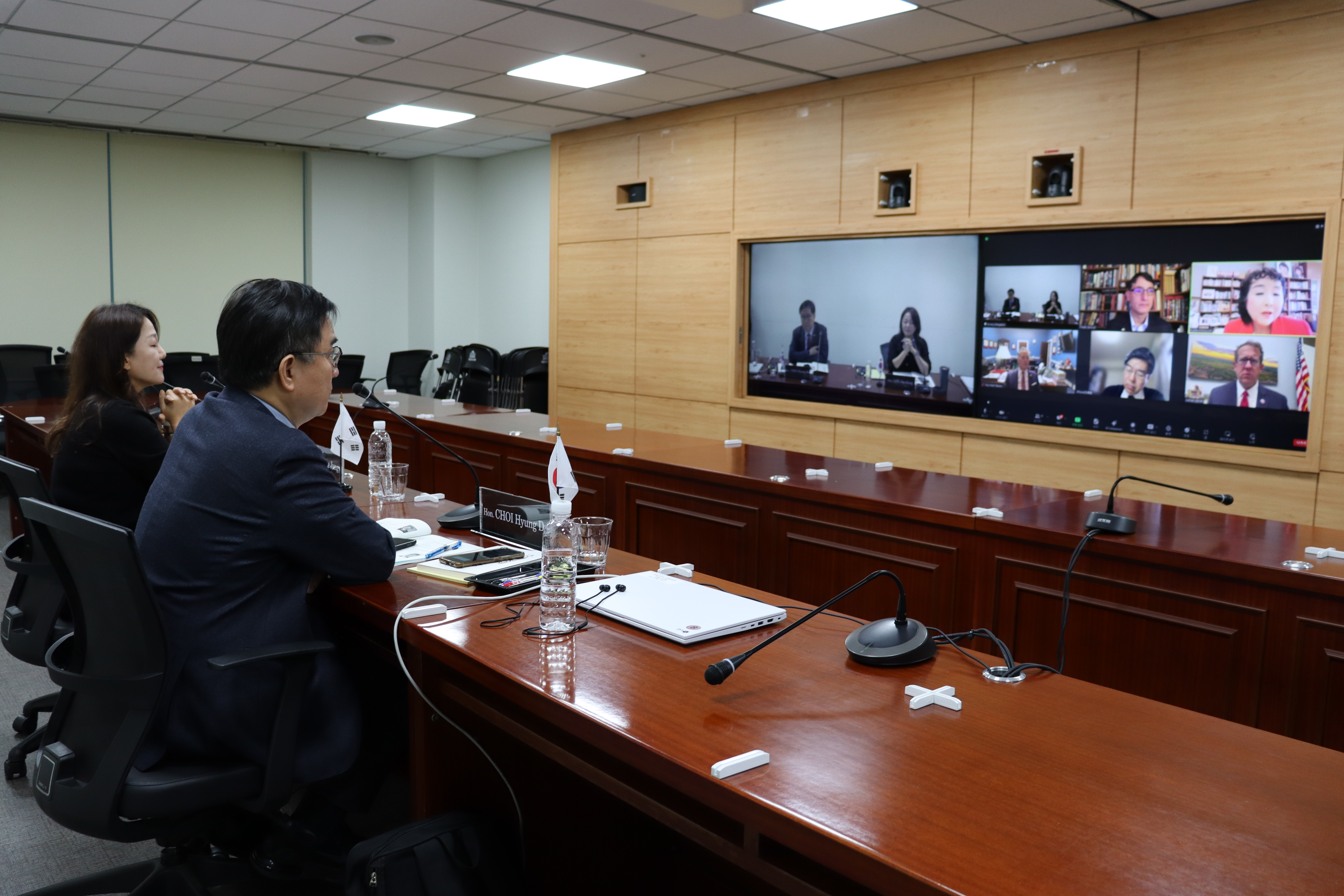 National Assembly attends the 35th ROK-US-JPN Trilateral Legislative Exchange Program (TLEP) 관련사진 5 보기