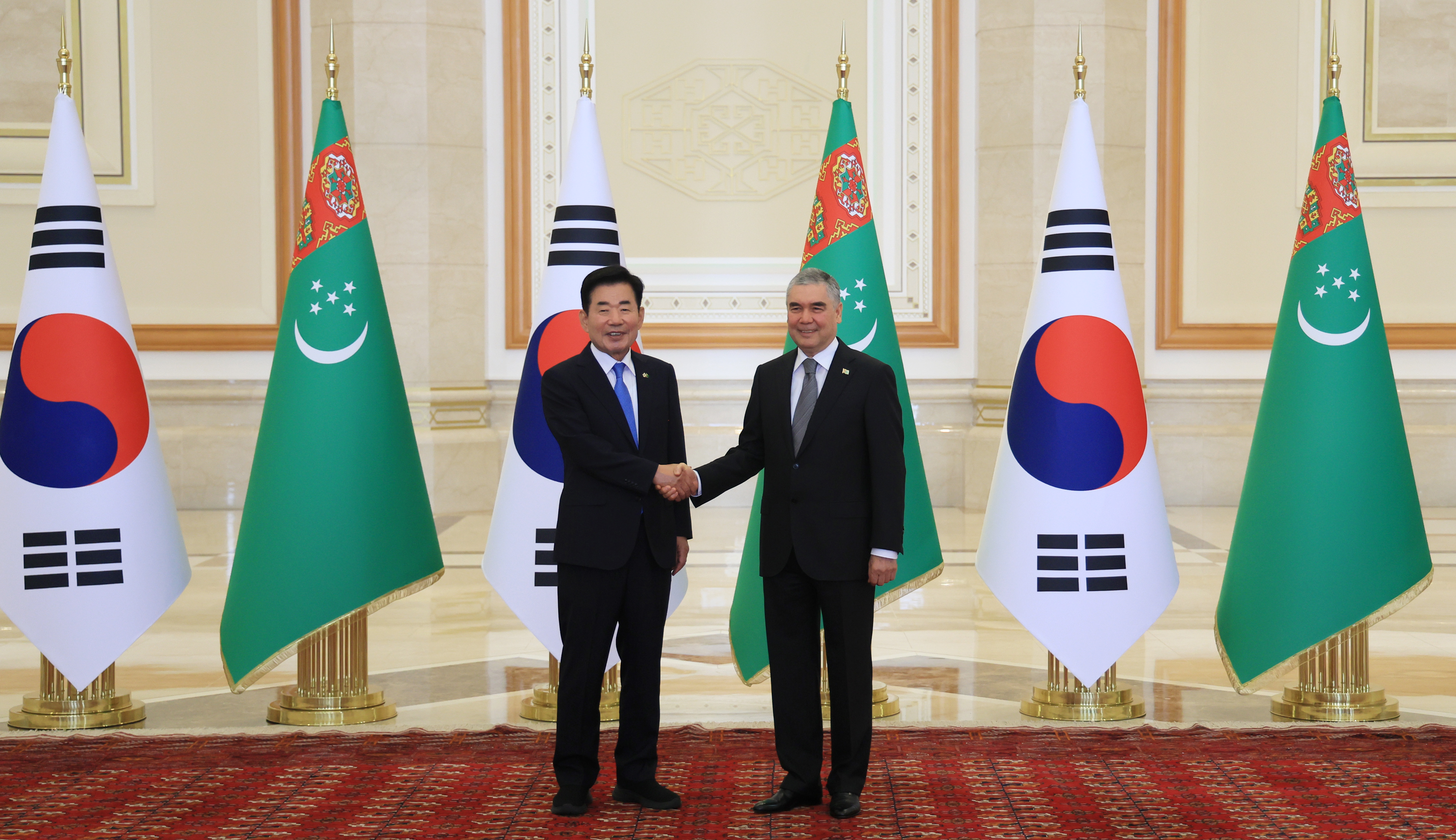 Speaker discusses practical cooperation and Busan&rsquo;s Expo bid in Turkmenistan and the Philippines