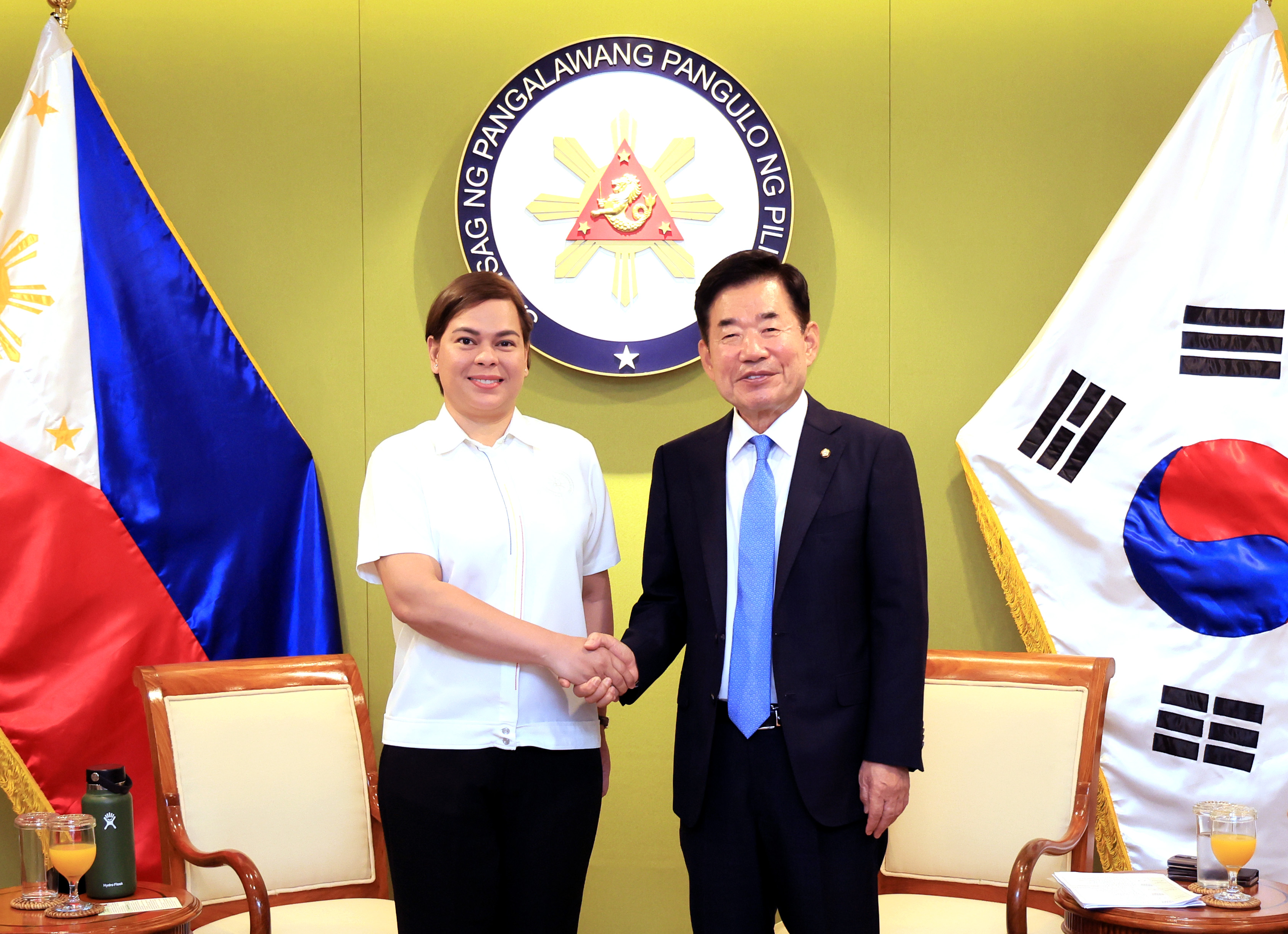 Speaker Kim Jin-pyo meets with the Philippines&rsquo; Vice President and President of the Senate (1) 관련사진 1 보기