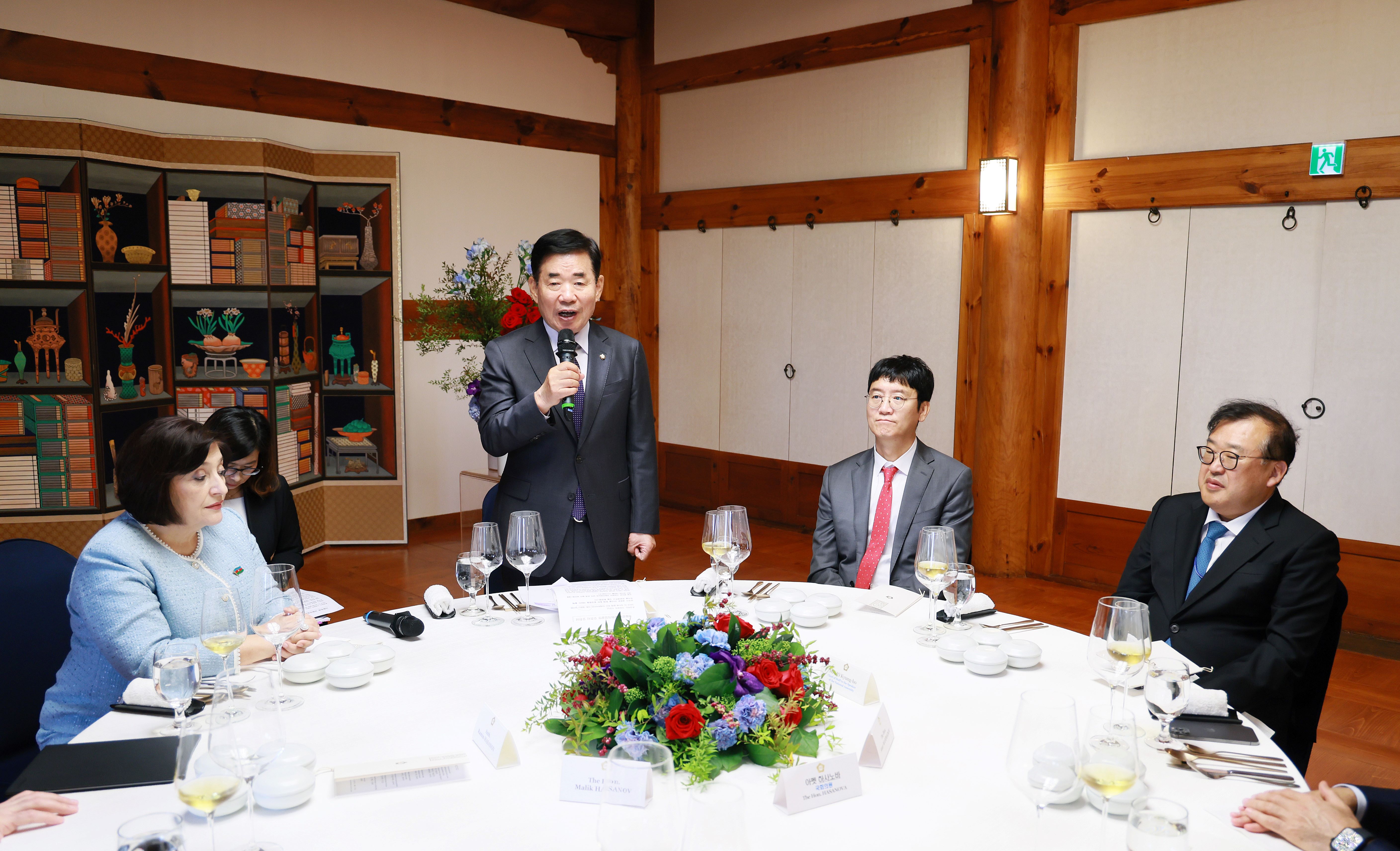 Speaker Kim Jin-pyo holds talks with Speaker of the National Assembly of Azerbaijan 관련사진 8 보기