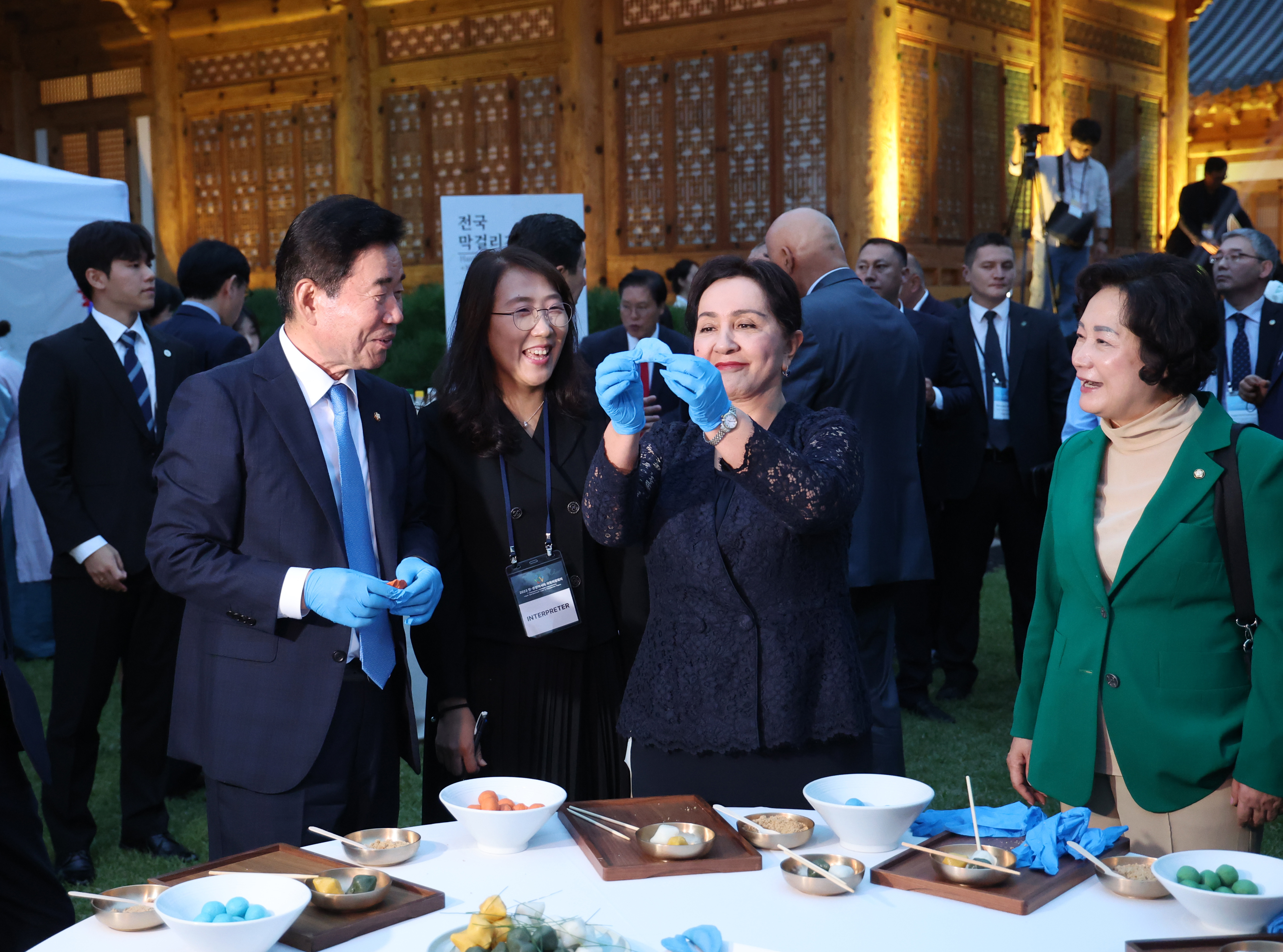 Speaker Kim Jin-pyo hosts welcome dinner for delegations of Korea-Central Asia Parliamentary Speakers&rsquo; Conference 