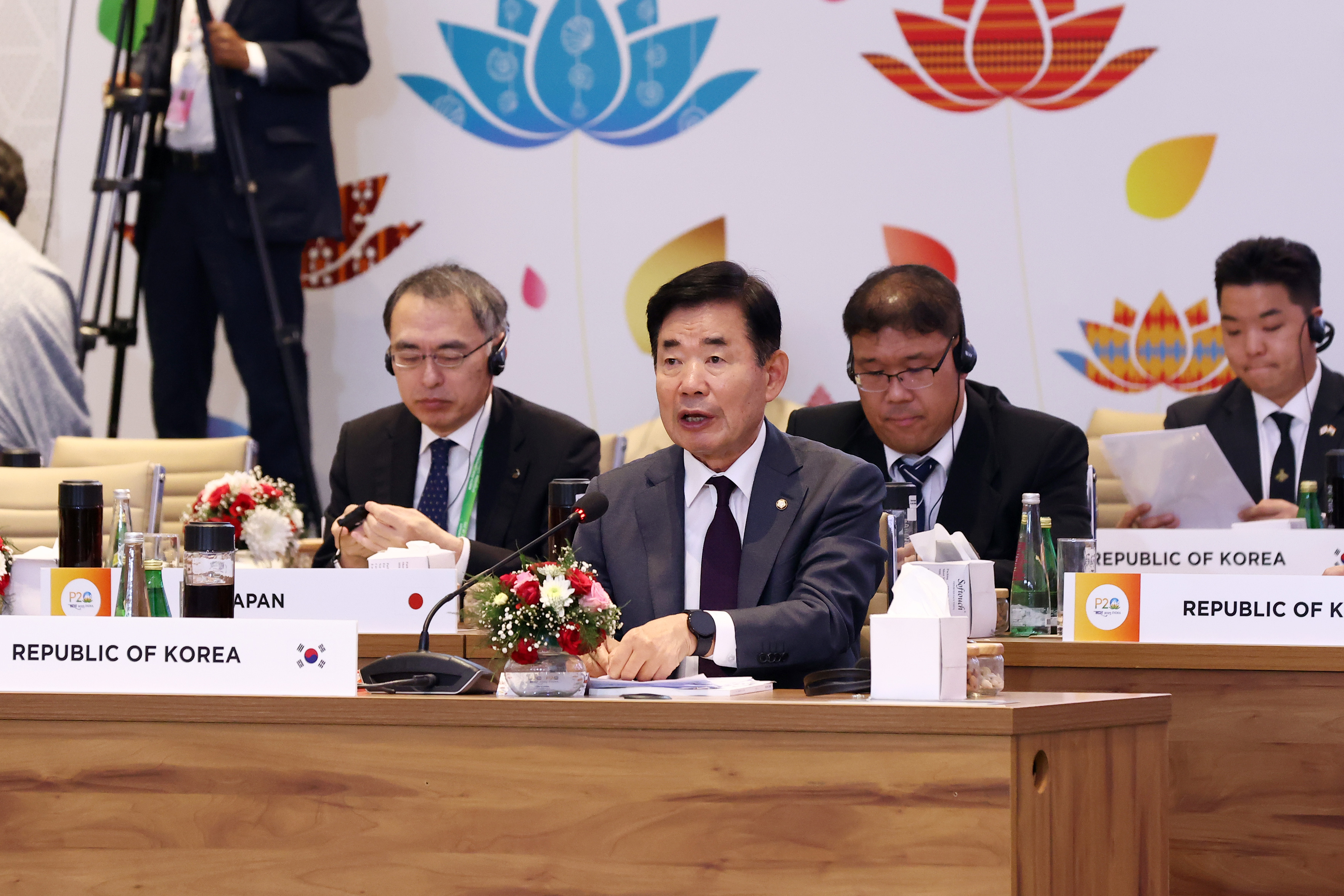 Speaker Kim Jin-pyo addresses G20 Parliamentary Speakers&rsquo; Summit and holds bilateral talks with Speakers of T&uuml;rkiye, UAE and the United Kingdom 관련사진 5 보기