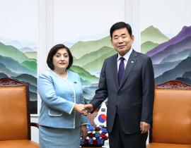 Speaker Kim Jin-pyo holds talks with Speaker of the National Assembly of Azerbaijan
