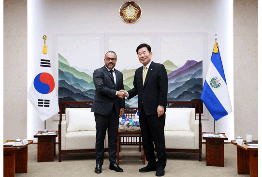 Speaker meets with President of El Salvador&rsquo;s Legislative Assembly 관련사진 1 보기