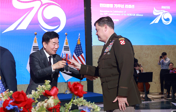 Speaker and PM co-host reception to celebrate 70th anniv of the ROK-US alliance 관련사진 1 보기